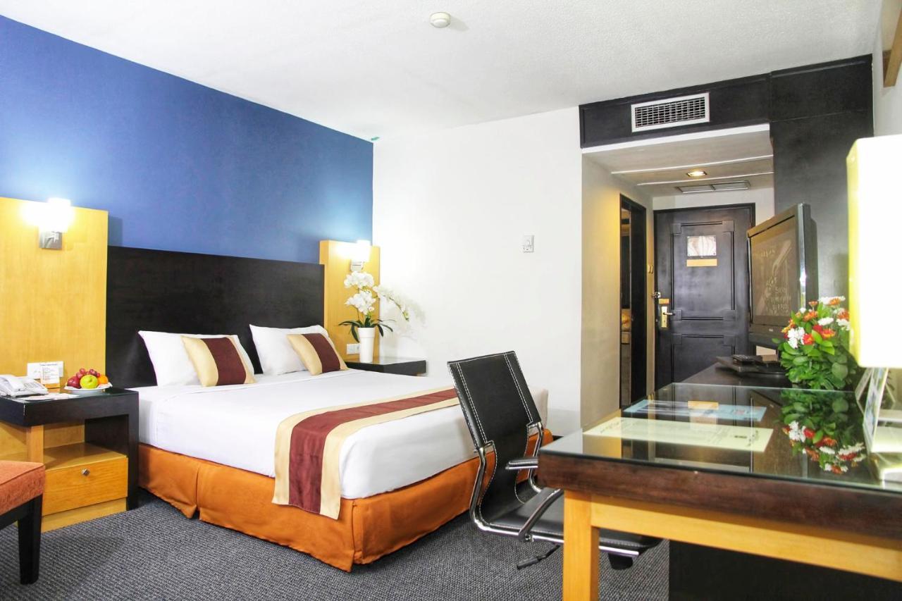 เดอะ จาการ์ต้า เอสพี จาการ์ต้า โฮเต็ล แอนด์ สปา Hotel จาการ์ตา ภายนอก รูปภาพ