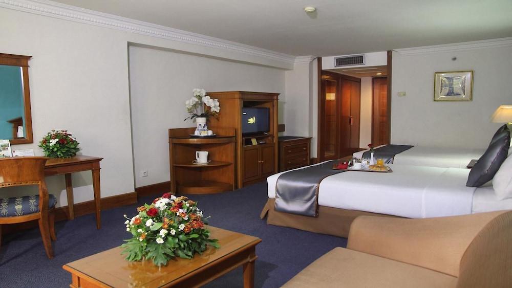 เดอะ จาการ์ต้า เอสพี จาการ์ต้า โฮเต็ล แอนด์ สปา Hotel จาการ์ตา ภายนอก รูปภาพ