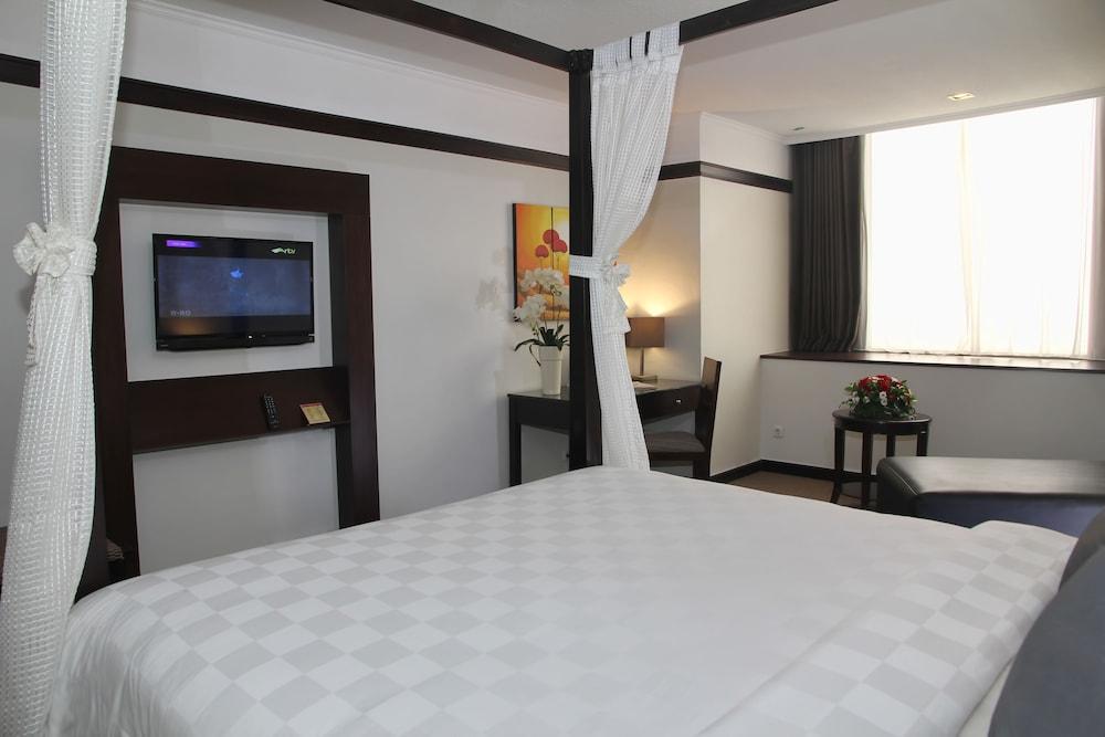 เดอะ จาการ์ต้า เอสพี จาการ์ต้า โฮเต็ล แอนด์ สปา Hotel จาการ์ตา ภายนอก รูปภาพ