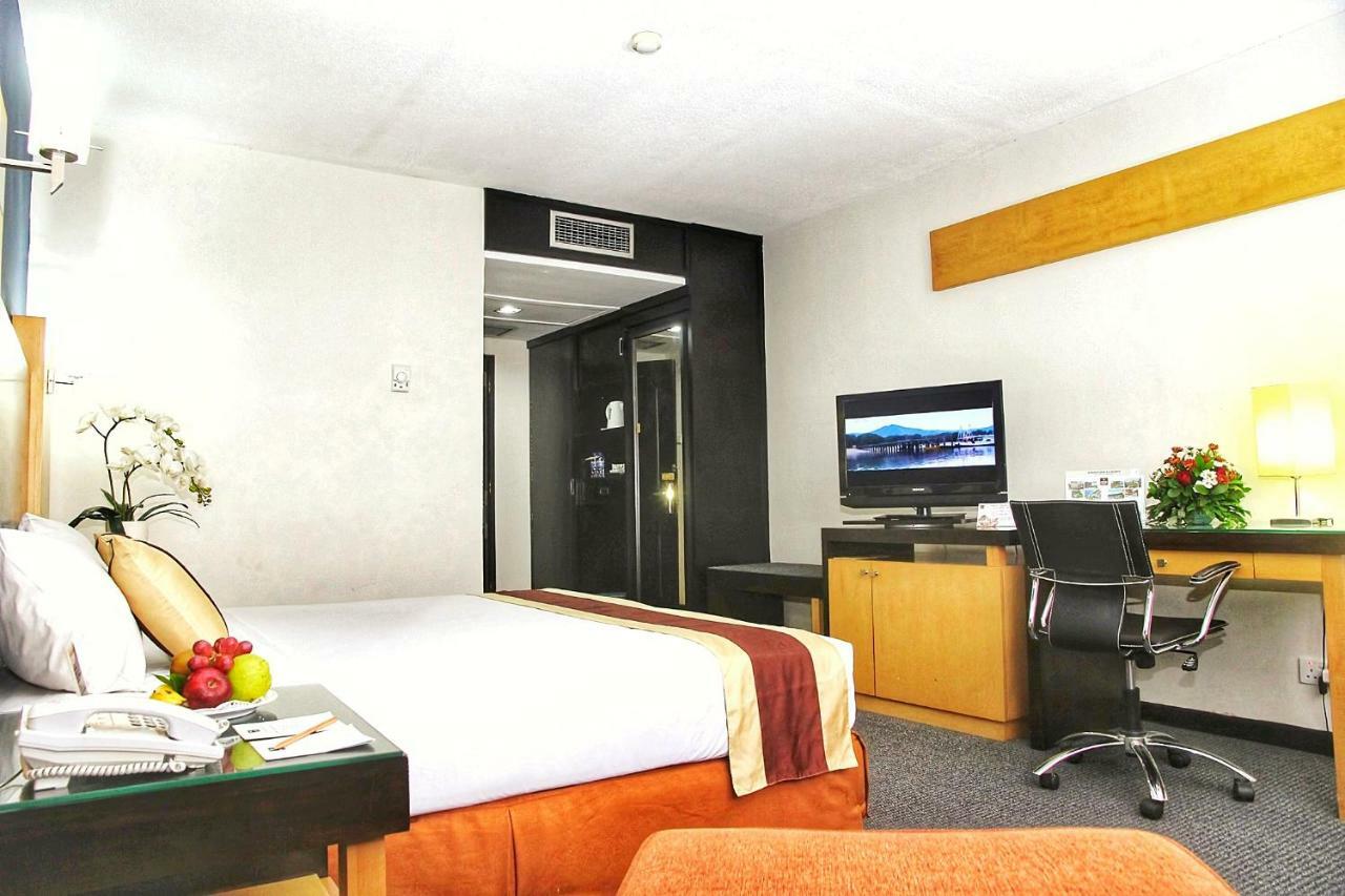 เดอะ จาการ์ต้า เอสพี จาการ์ต้า โฮเต็ล แอนด์ สปา Hotel จาการ์ตา ภายนอก รูปภาพ